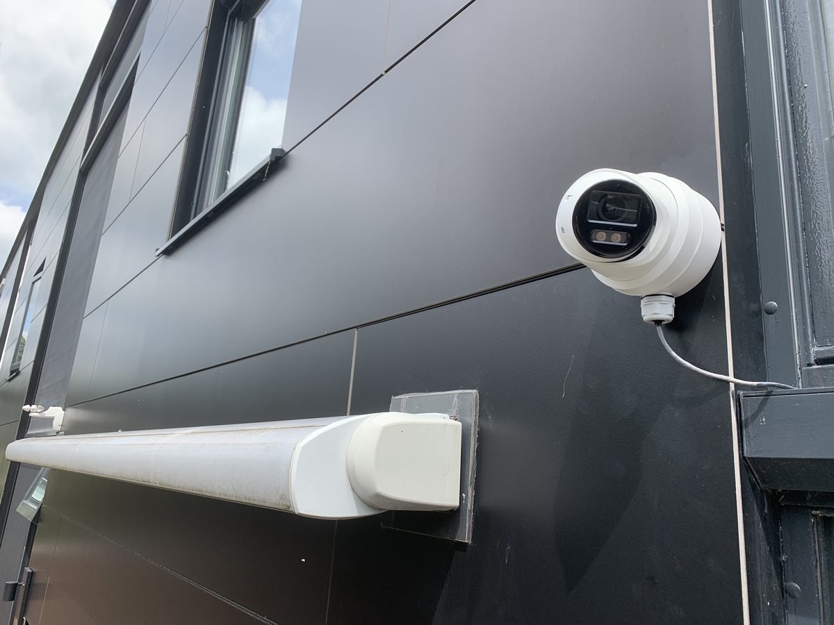 Turret camera op gevel